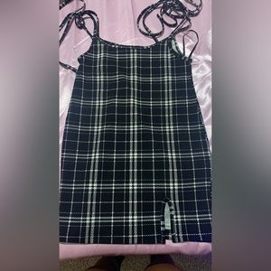 Knot Shoulder Split Hem Plaid Pinafore Dress
